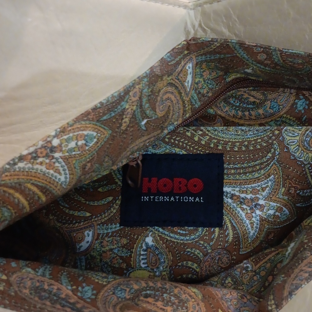 HOBO - Picture 3 of 5
